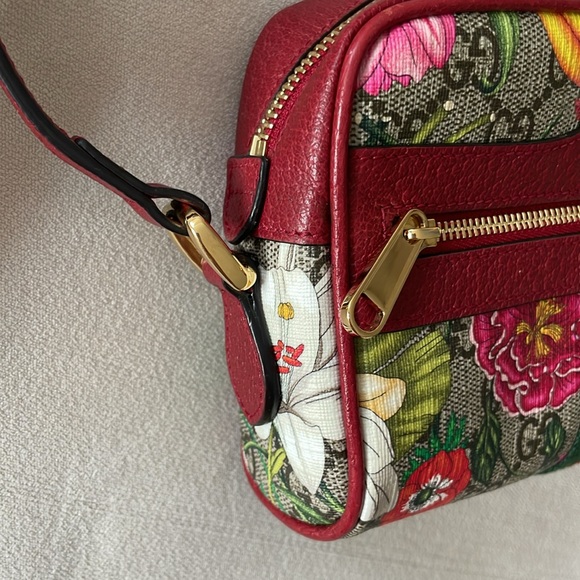 Gucci crossbody purse - excellent condition - Picture 5 of 12